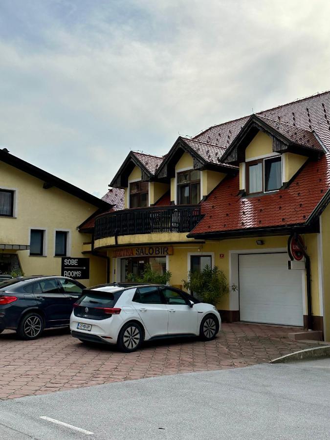 Karla'S House Bed & Breakfast Dobje pri Planini Bagian luar foto