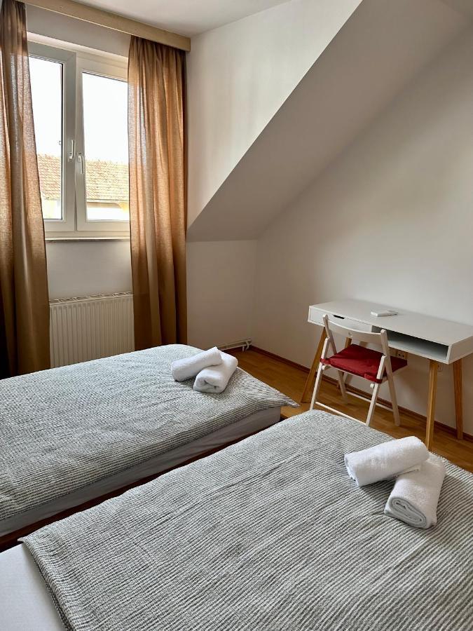 Karla'S House Bed & Breakfast Dobje pri Planini Bagian luar foto