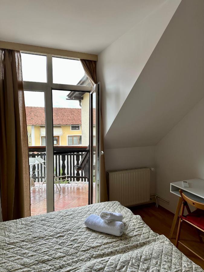 Karla'S House Bed & Breakfast Dobje pri Planini Bagian luar foto