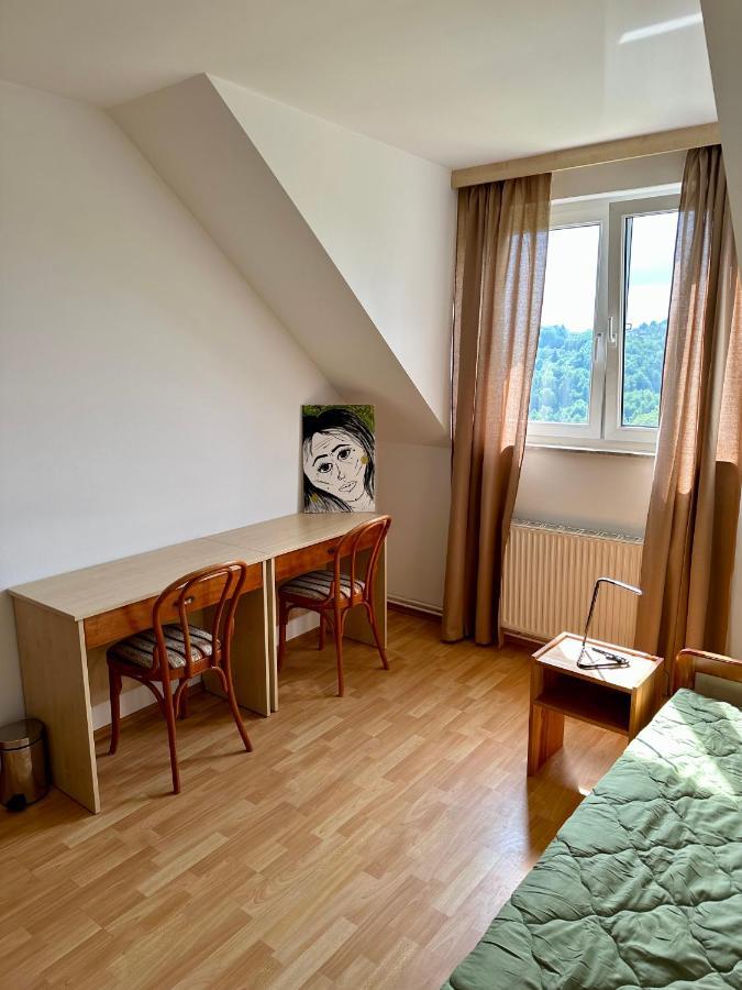 Karla'S House Bed & Breakfast Dobje pri Planini Bagian luar foto