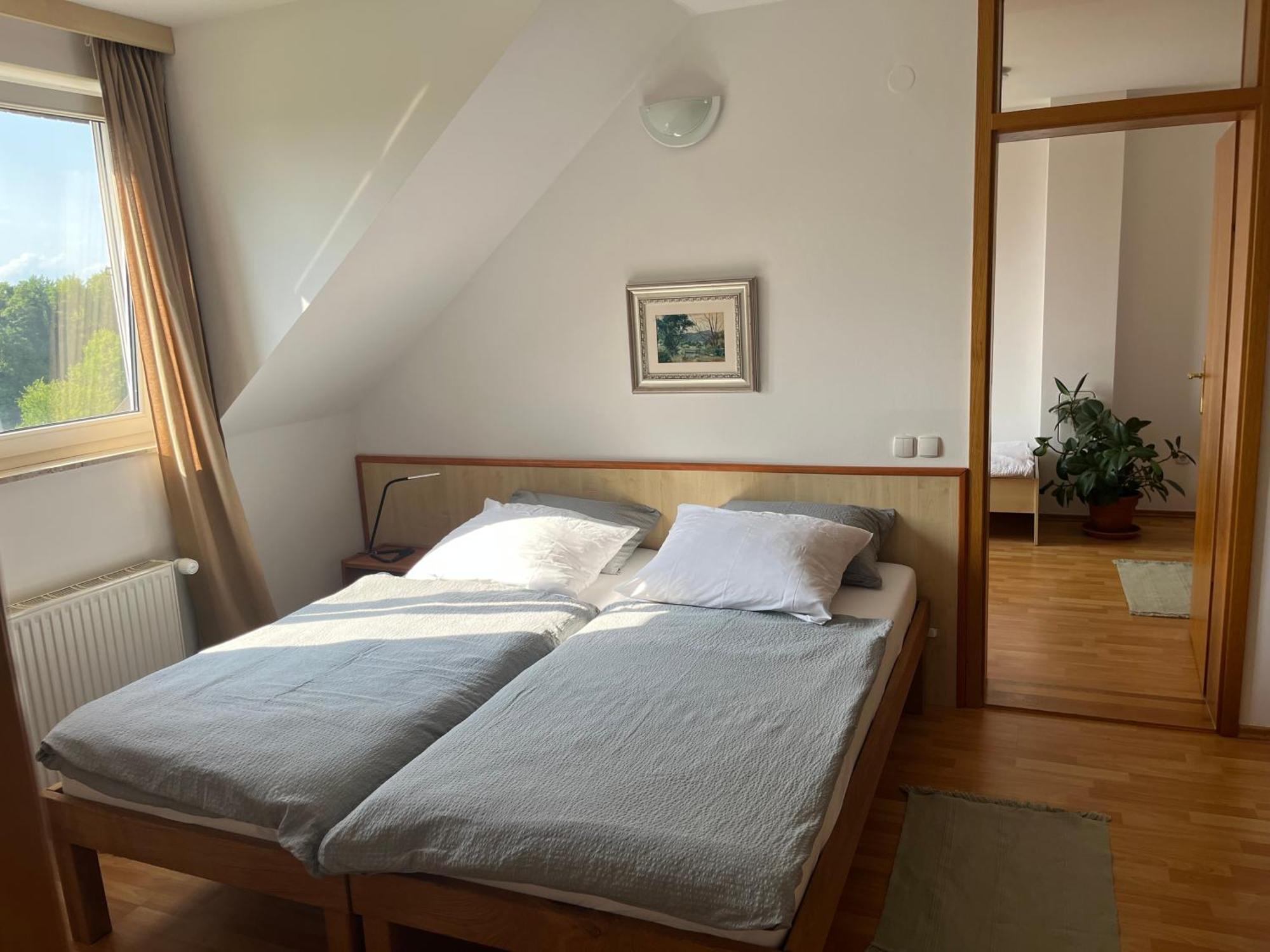 Karla'S House Bed & Breakfast Dobje pri Planini Bagian luar foto