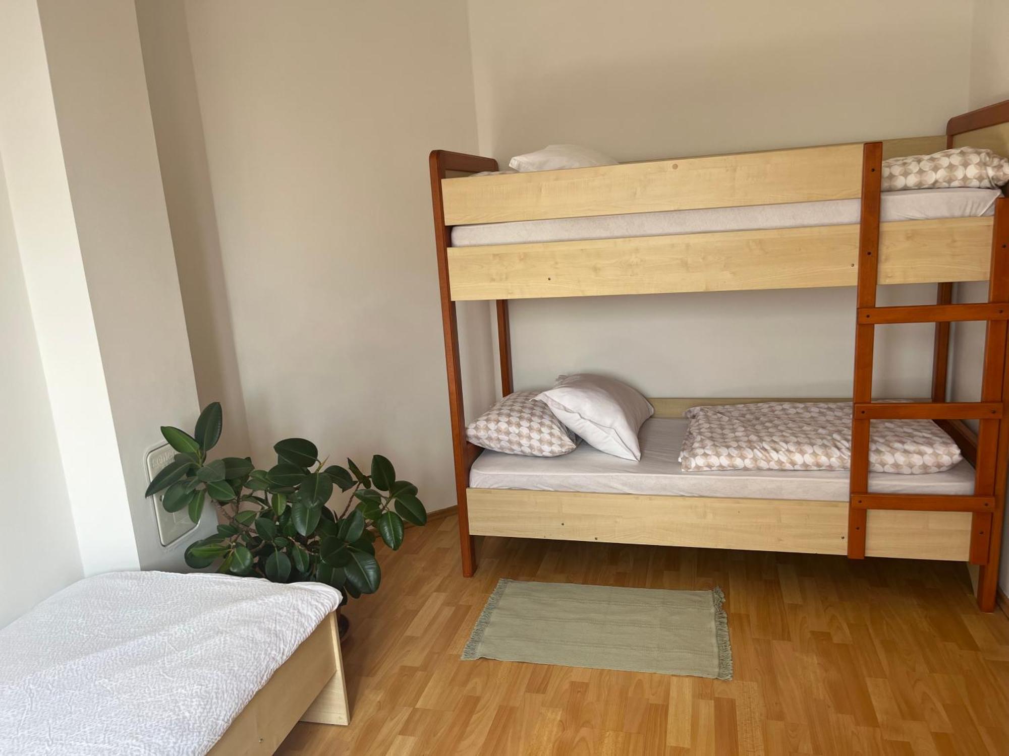 Karla'S House Bed & Breakfast Dobje pri Planini Bagian luar foto